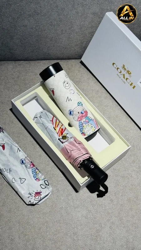 بكج مطره حراريه مع شمسيه من COACH.