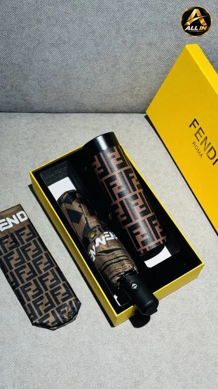 بكج مطره حراريه وشمسيه من FENDI.