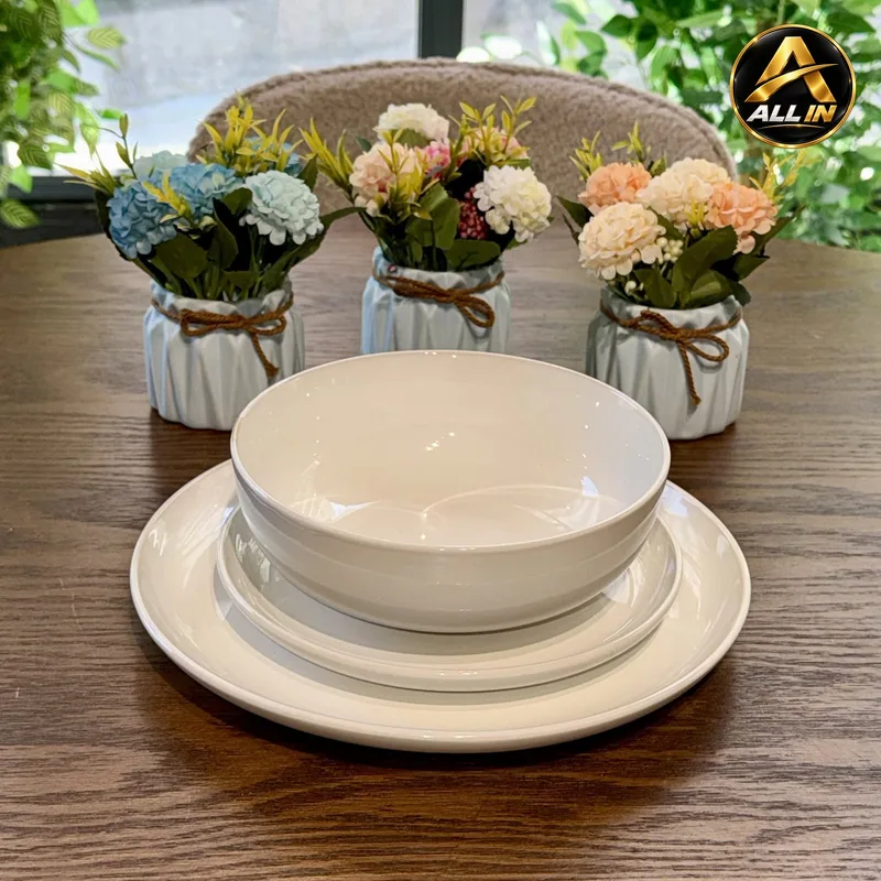 طقم صحون 18 قطعة بورسلان ابيض 7044