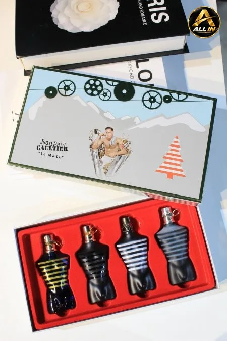طقم عطر 4 علب من JEAN PAUL.