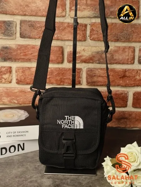 شنطة كتفTHE NORTH FACE .