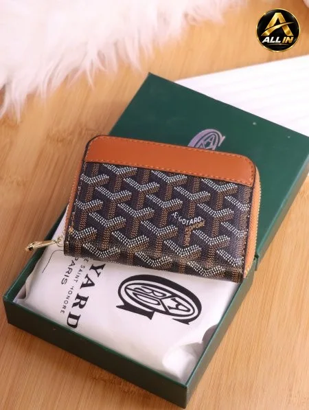 جزدان جويارد (Goyard).