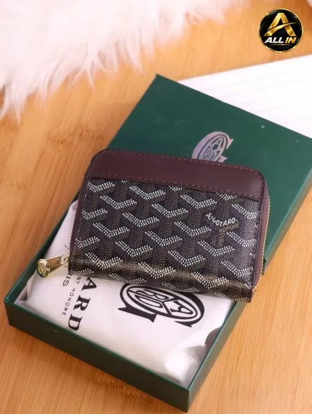 جزدان جويارد (Goyard).