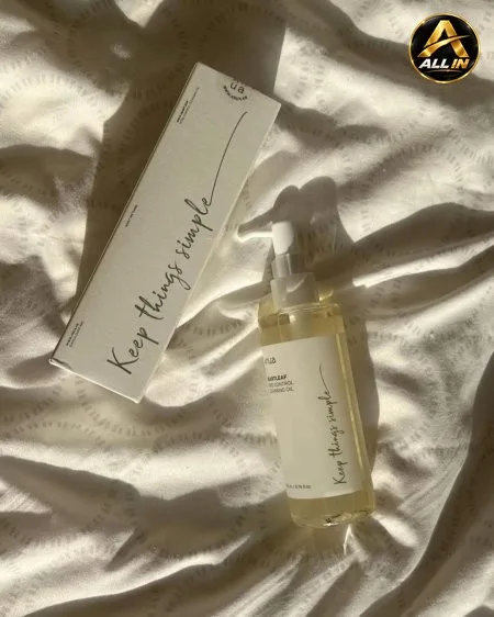 مزيل المكياج من ANUA.