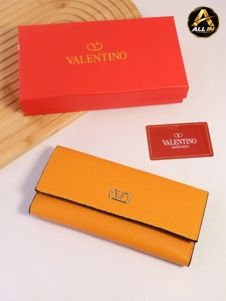 جزدان VALENTINO / مرفق بعلبة.