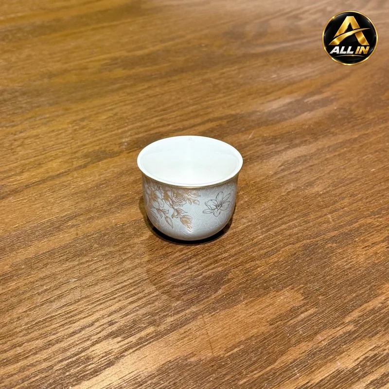 طقم فناجين سادة 12 بورسلان ملون 552