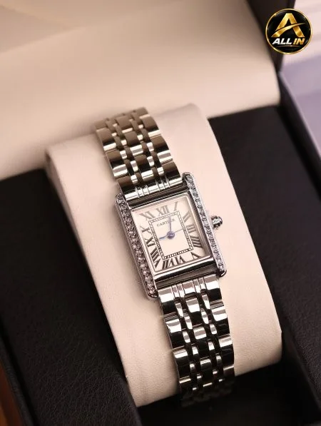 ساعة Cartier.