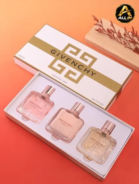 بكج عطور فاخر من GIVENCHY.