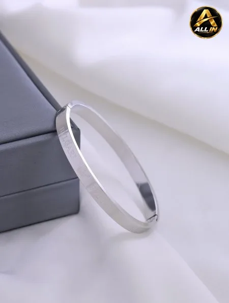 إسوارة نسائية BVLGARI.