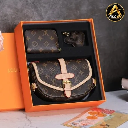 طقم شنطة 3 قطع LOUIS VUITTON.