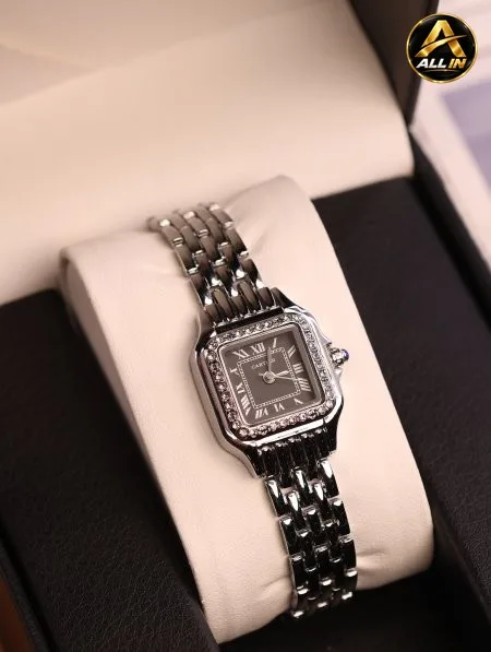 ساعة Cartier.