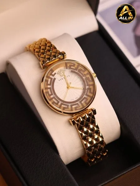 ساعة Versace.