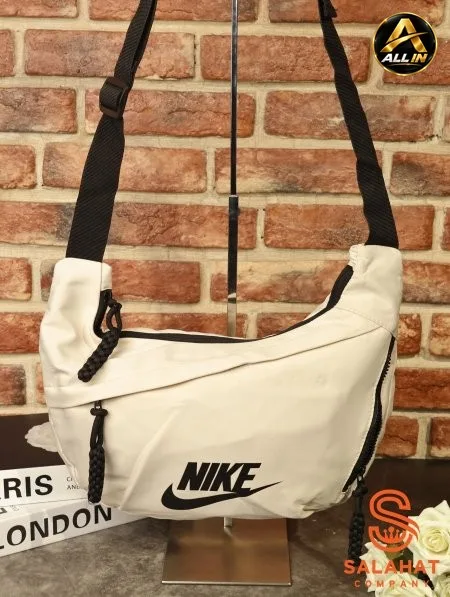 شنطة كتف NIKE.