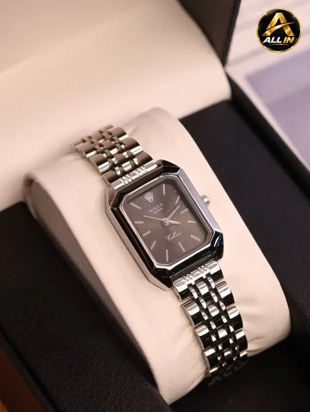 ساعة Rolex.
