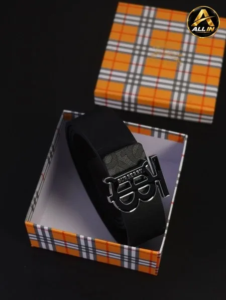 قشط BURBERRY جلد كواليتي عالي / مرفق بعلبة.
